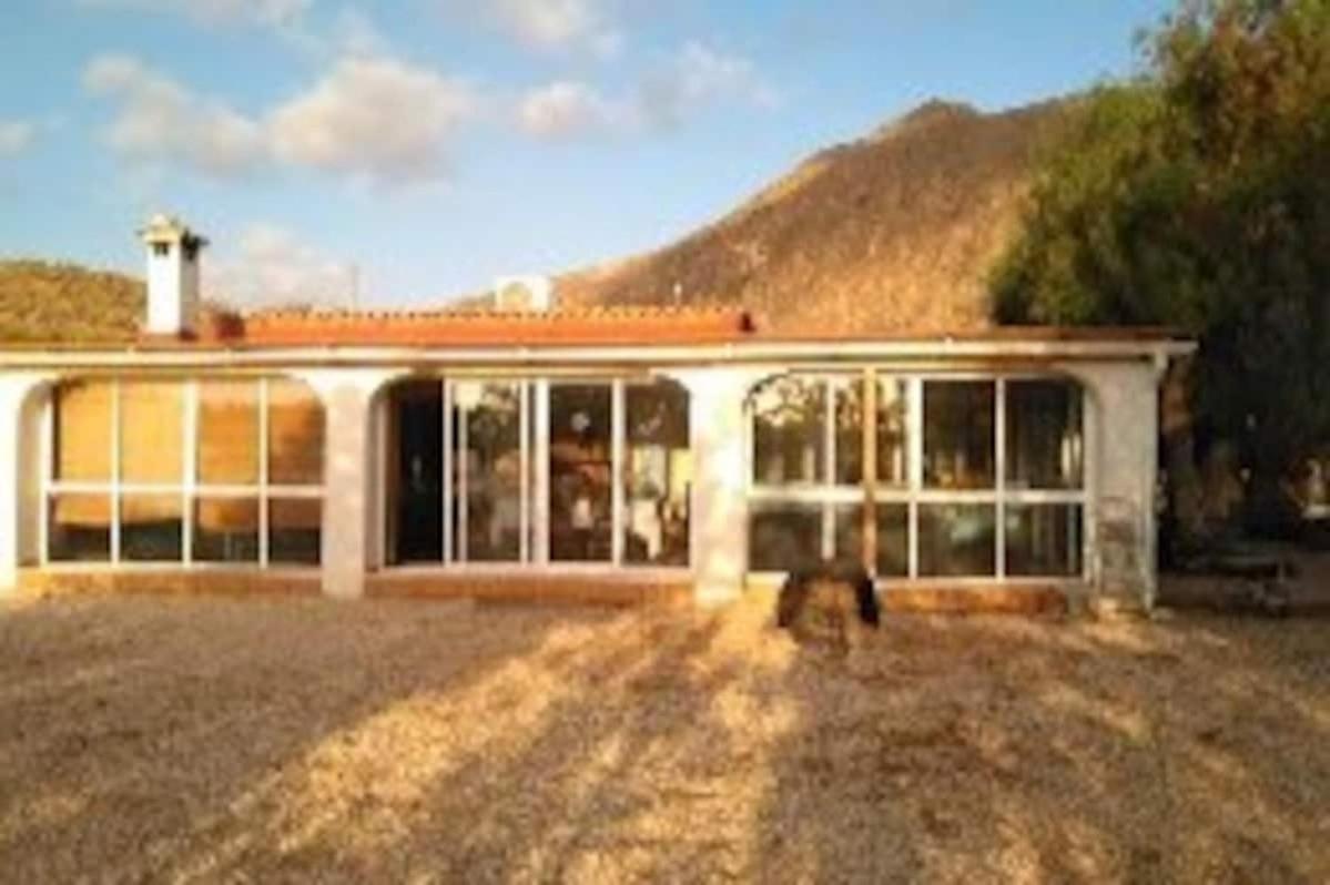 Recovery Mountain Homestay Аликанте Экстерьер фото